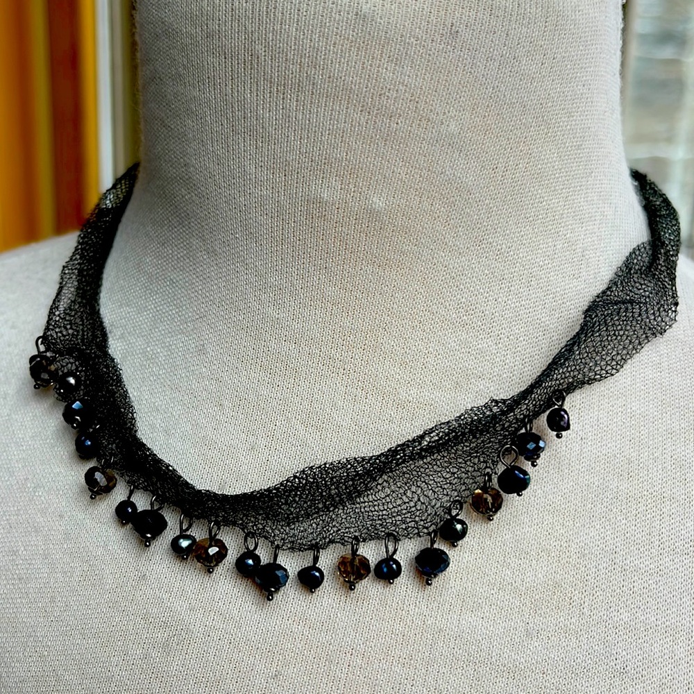 Party choker necklace